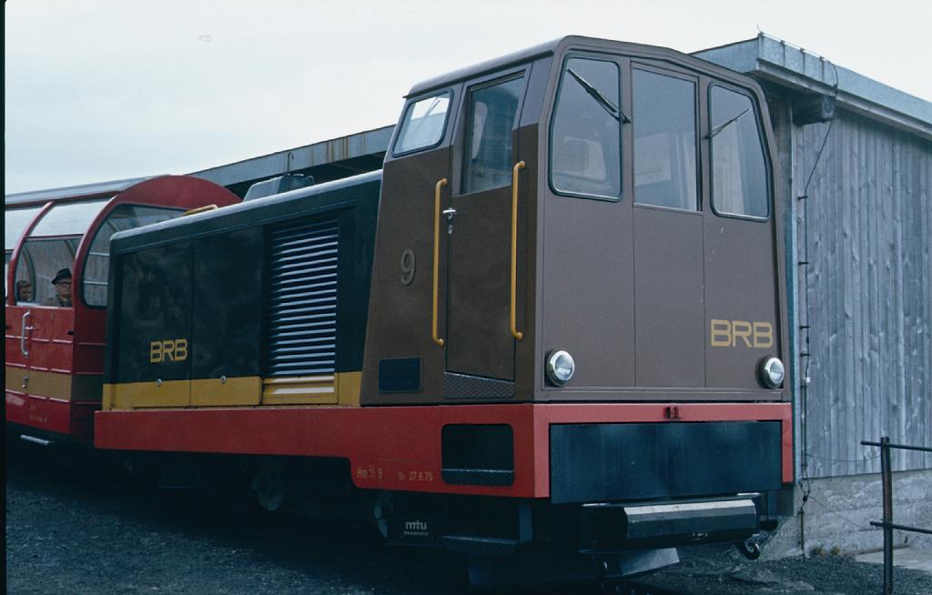 B1_eisenbahn_0033.jpg - Diesellok der Brienz-Rothorn-Bahn