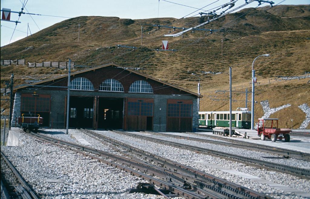 schweiz_1981_056.jpg - Bahnhof Kl. Scheidegg